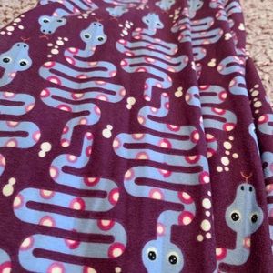 Lularoe One Size Leggings!